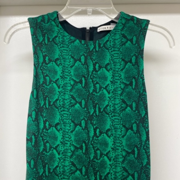 Alice + Olivia Delora Dress Green Snake Print EUC - Picture 4 of 8